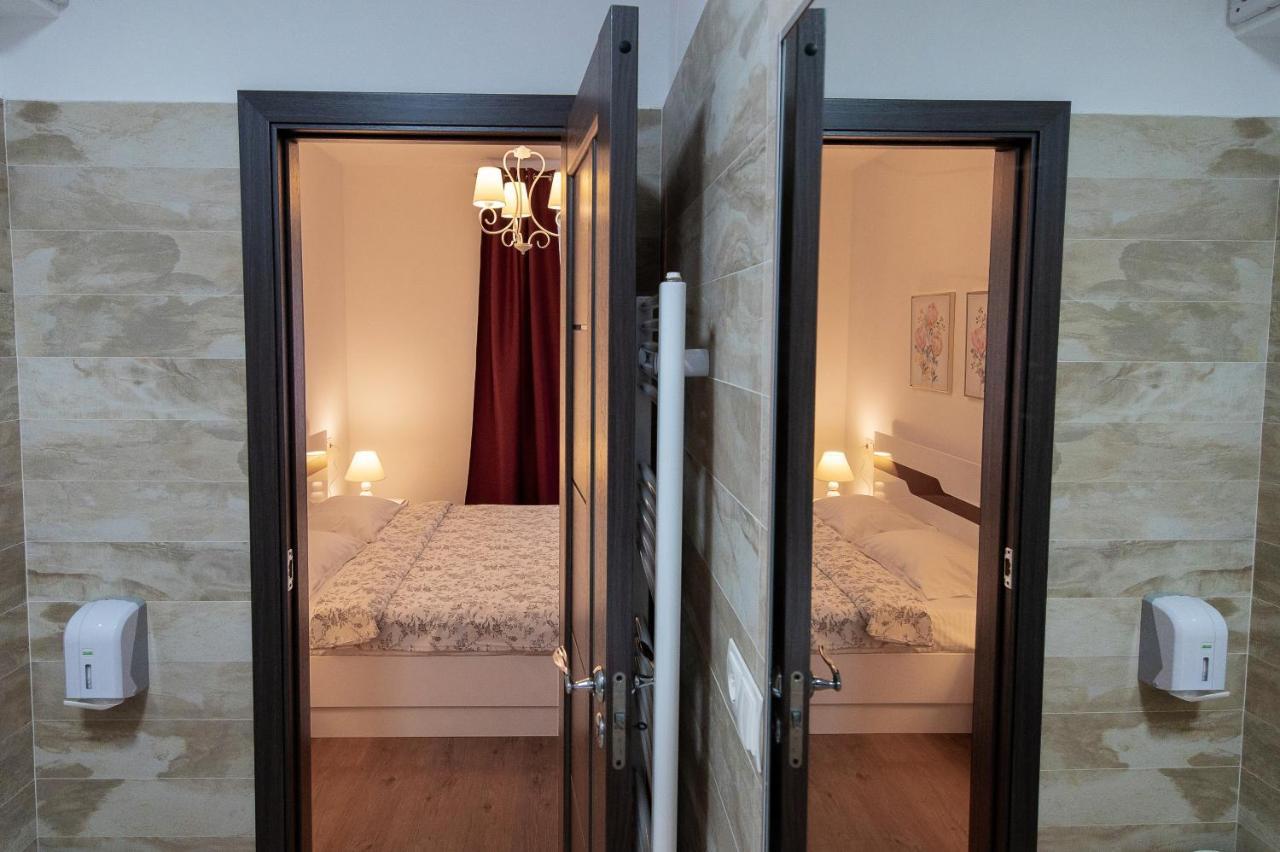 كلوج-نابوكا Tonitza Apartments المظهر الخارجي الصورة